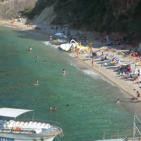 Floreika By The Sea Kır Evi Skinária