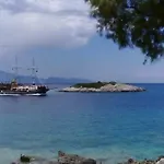 Floreika By The Sea