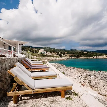 Floreika By The Sea Kır Evi *