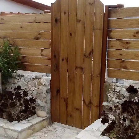 Country house Floreika By The Sea Skinaria