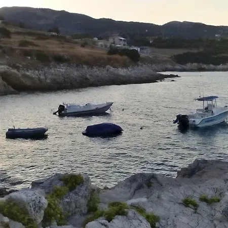 Floreika By The Sea *