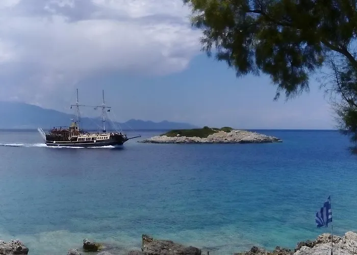 Floreika By The Sea